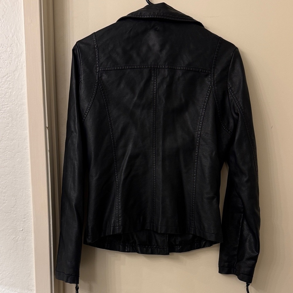 Max Studio Women's Black Faux Leather Jacket - small - Picture 4 of 10